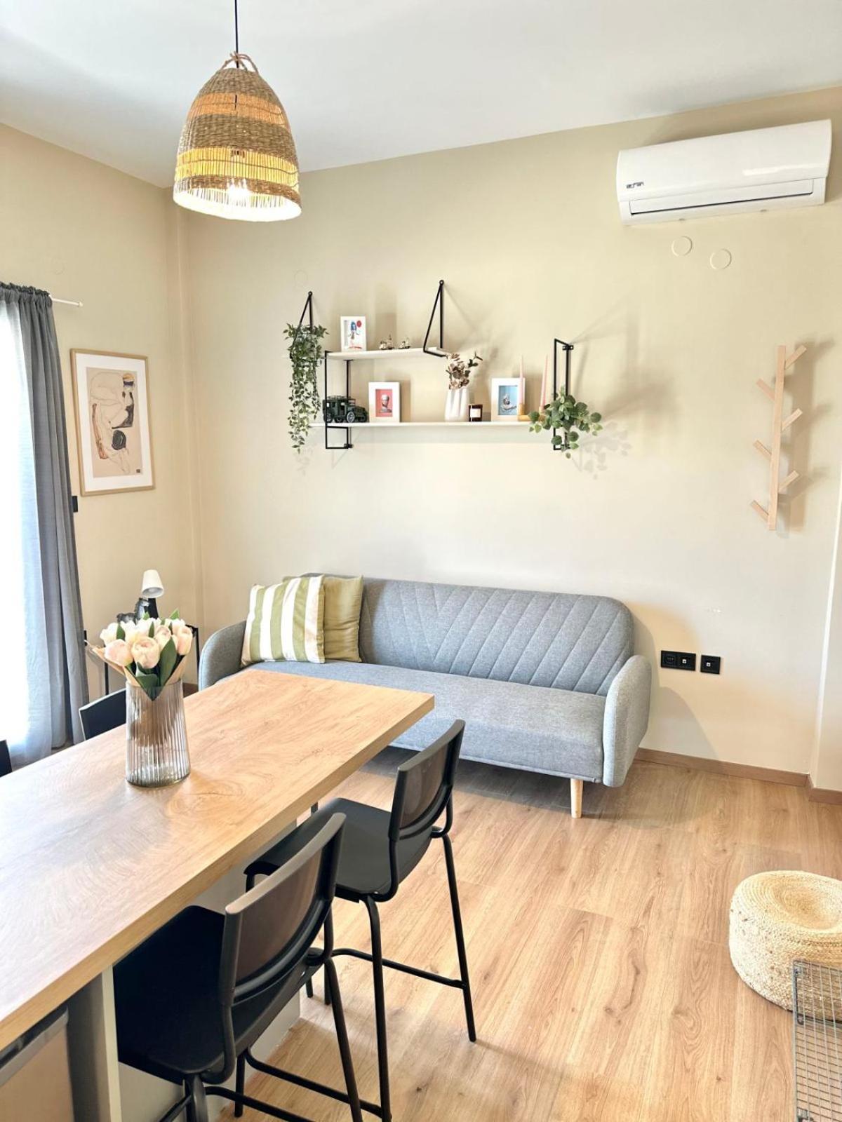 2 Doors Apartment Kavála ภายนอก รูปภาพ
