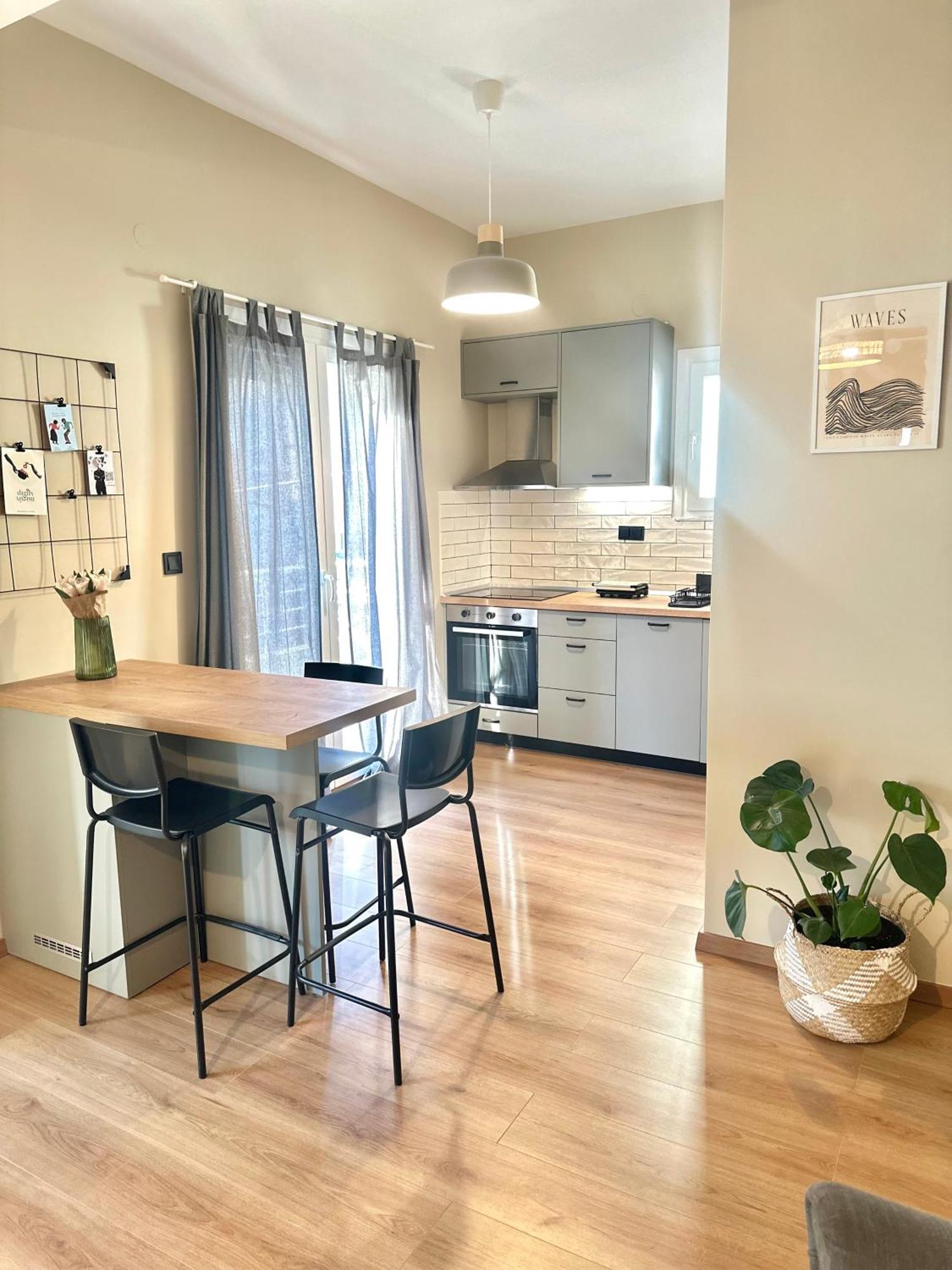 2 Doors Apartment Kavála ภายนอก รูปภาพ